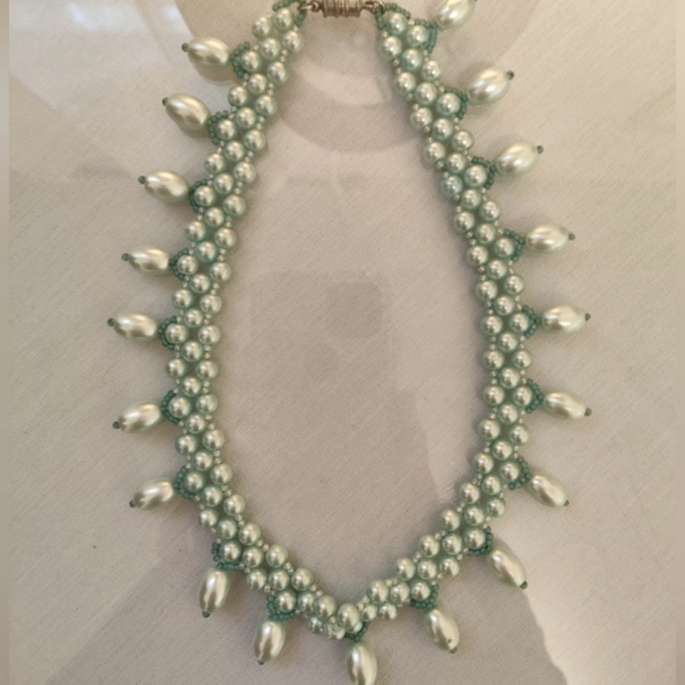 Elegant Beaded Necklace
